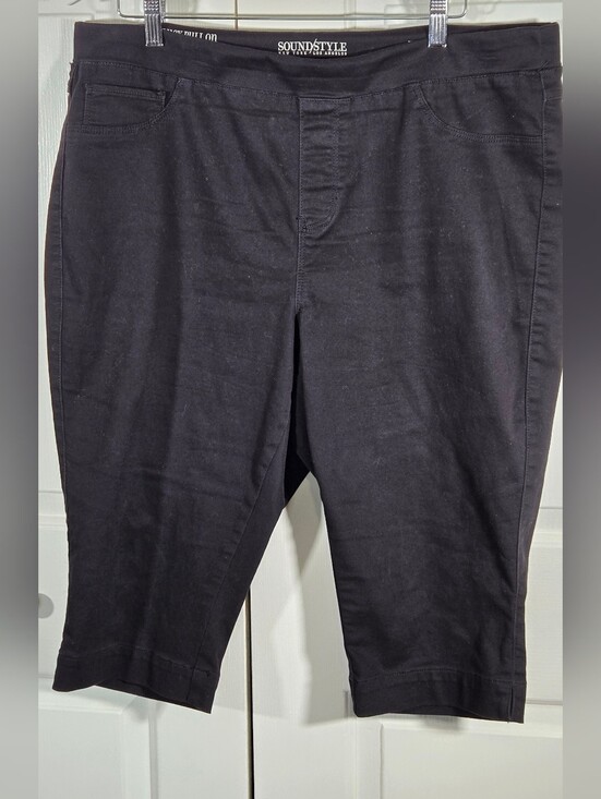 SoundStyle Pants - SoundStyle Lucy Pull-On Skimmer Capri Pants Women’s 1X Black Stretch